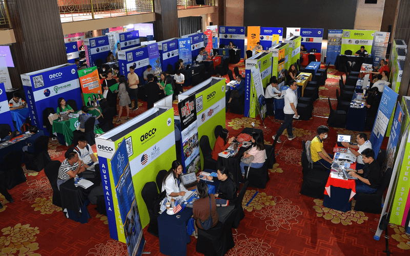 Arkansas State University Takes Part in Global Education Fair 2024 – AECC Global VN