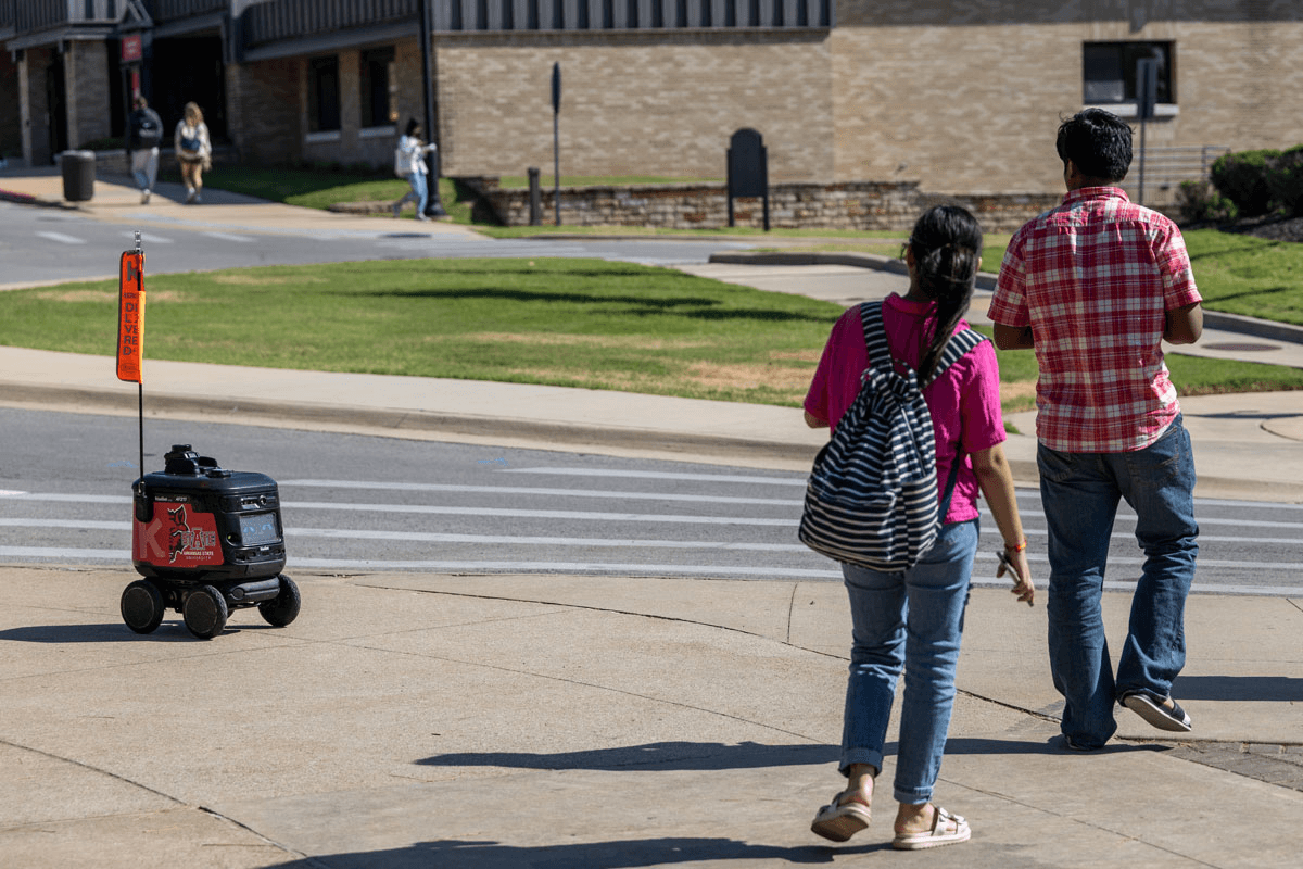 Kiwibots Roll onto A-State Campus for Robot Food Delivery
