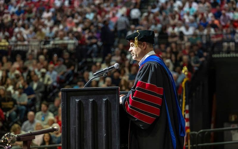 Congratulations to Vietnamese students graduating from Arkansas State University