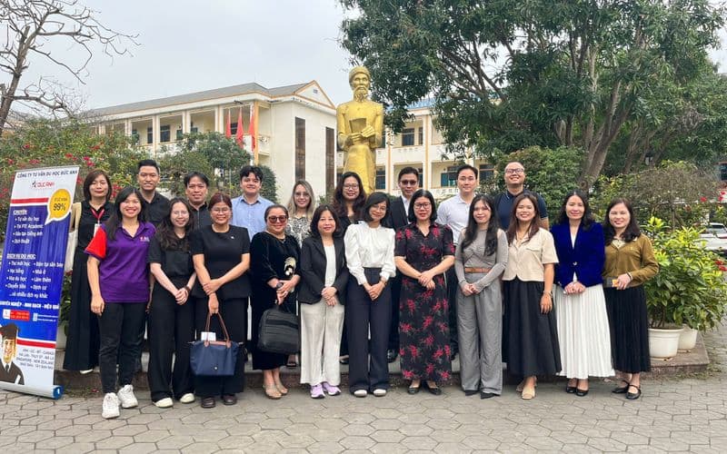 A-State visits high schools in Vinh City, Nghe An