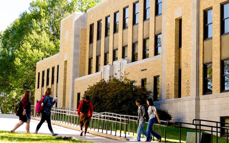 Study Abroad Scholarships at Arkansas State University (A-State): A Golden Opportunity for Vietnamese Students in 2026
