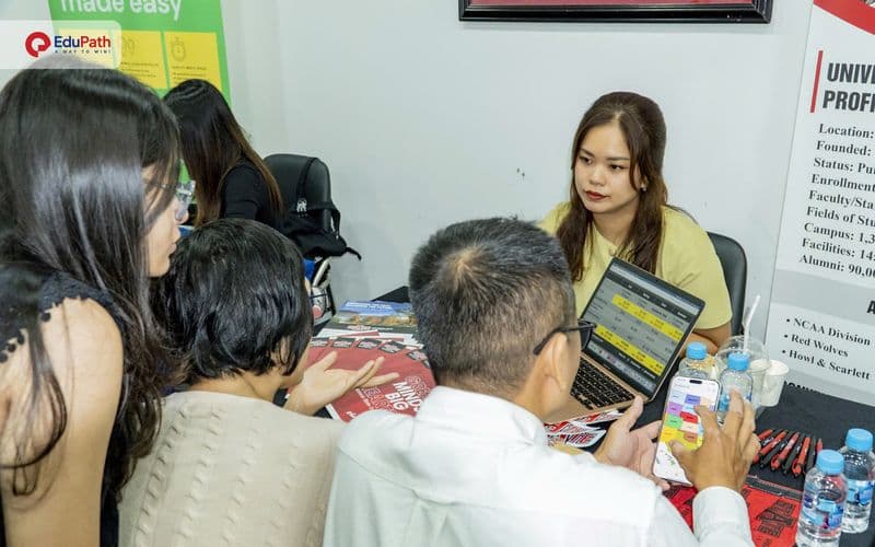 A-State Vietnam Participates in Study Abroad Orientation Event, Reaffirming Commitment to Vietnamese Students